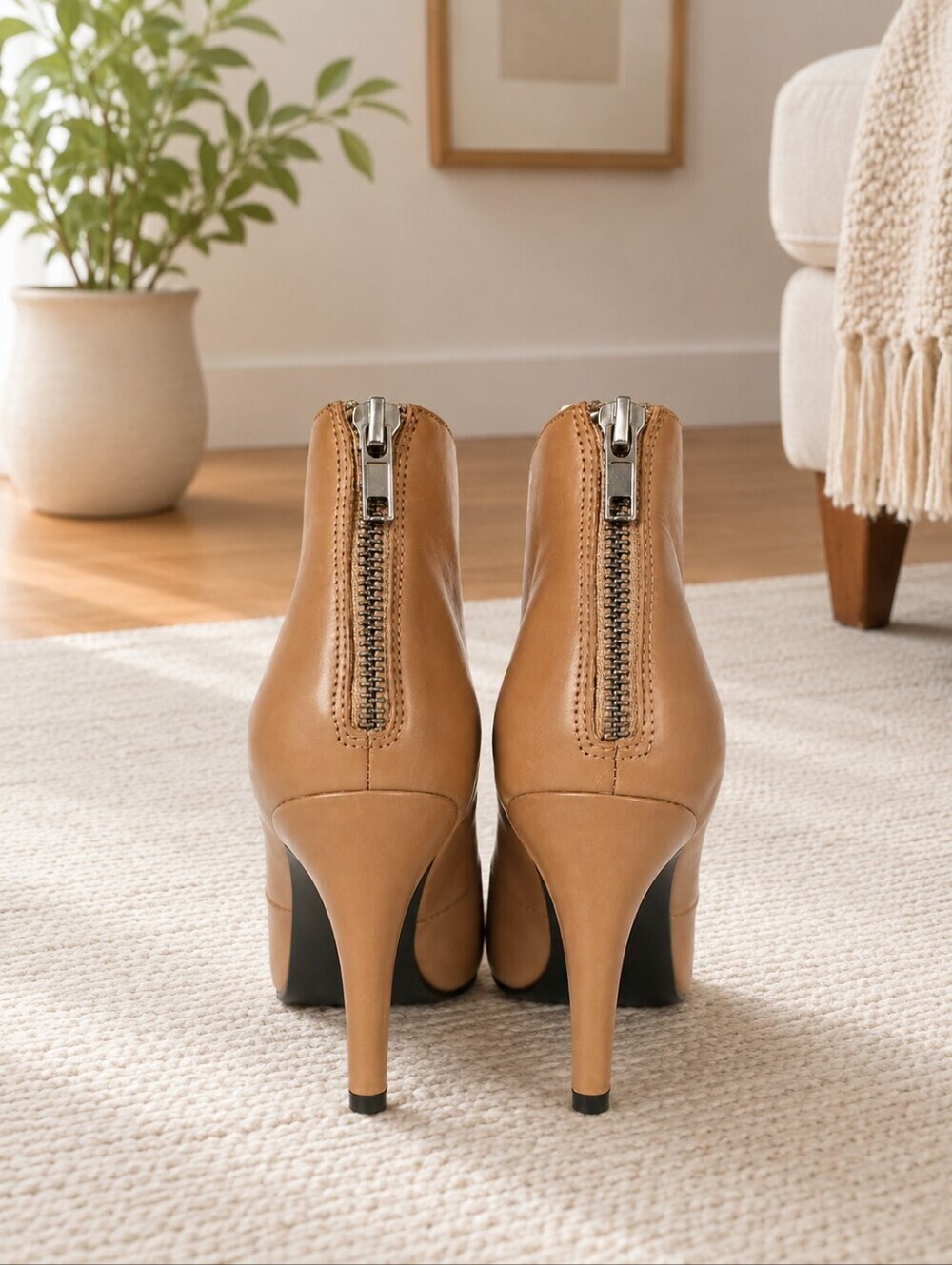 Me Too Legacy 6 Leather Ankle Booties Women's Size 9.5M Tan High Heel Zip Back - Picture 4 of 6